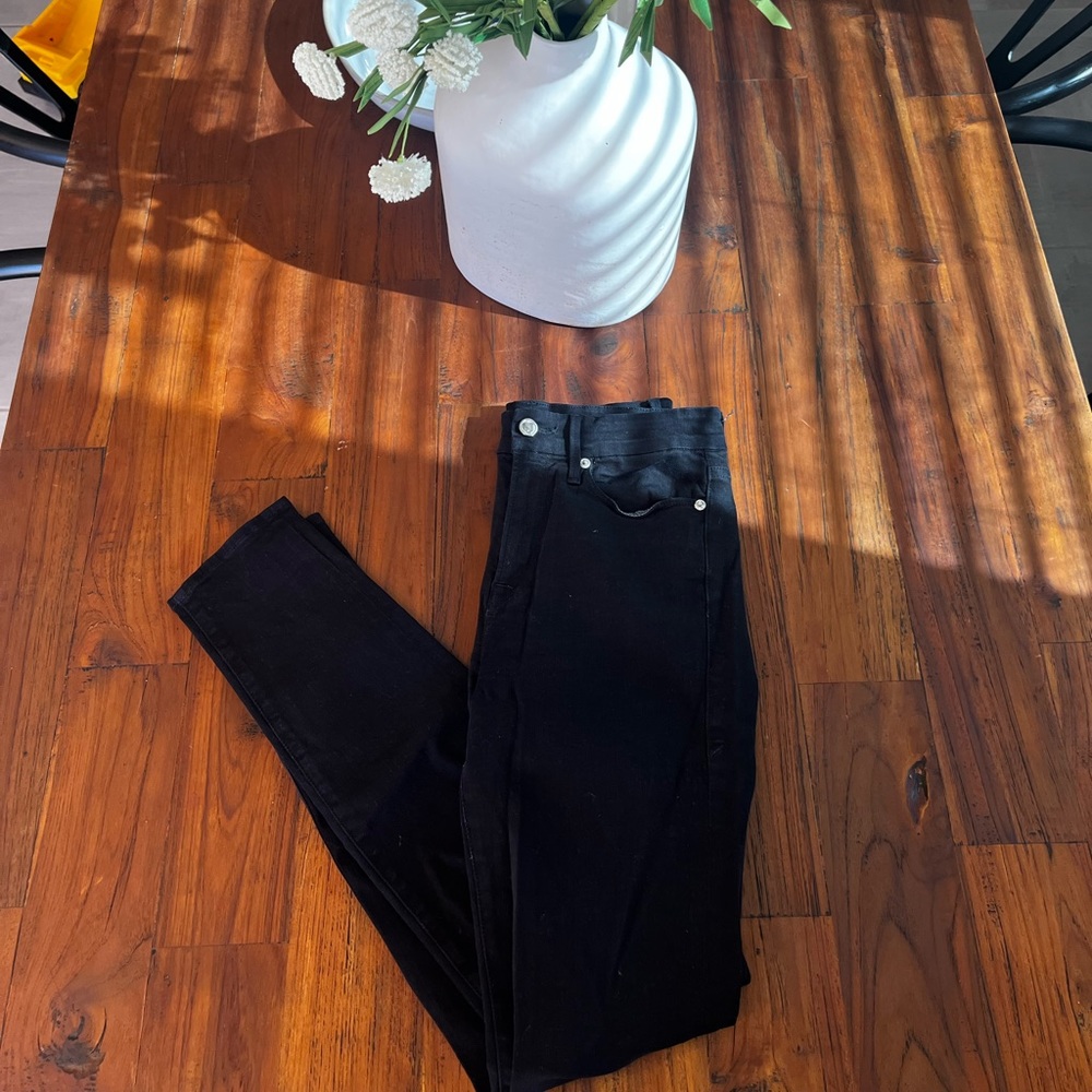Good American Good Legs